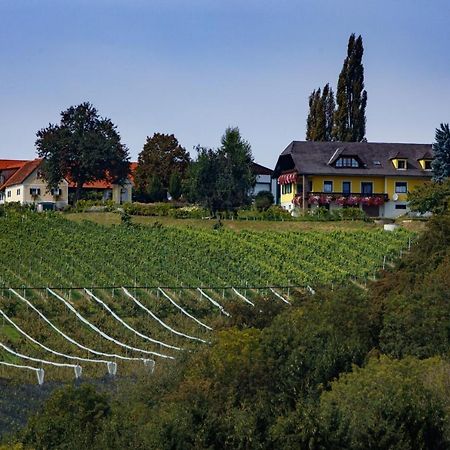 Obst & Gaestehof Brandl Hartmannsdorf Exterior foto